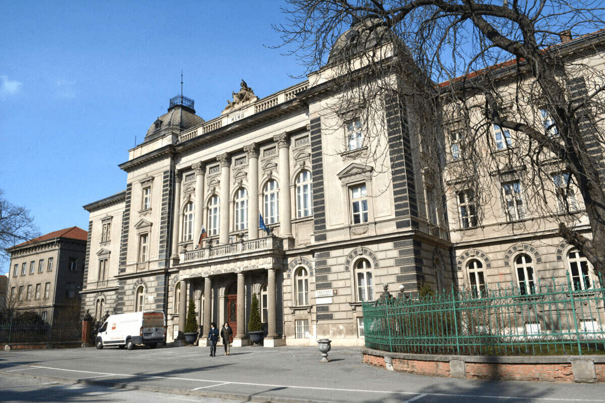 Університет ім. Павла Йозефа ШафарикаУніверситет ім. Павла Йозефа Шафарика Навчання в Словаччині